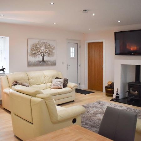 Rose Cottage Captivating 1-Bed Cottage in Bangor Esterno foto