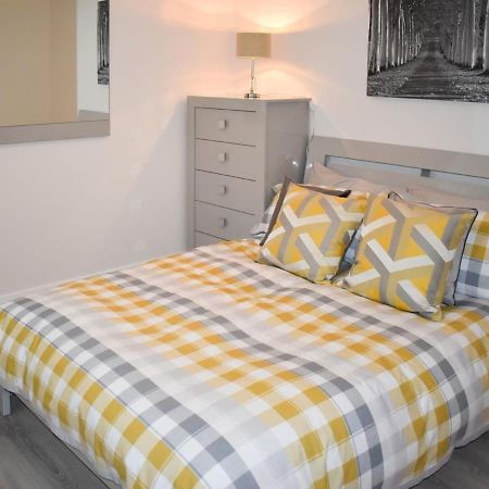 Rose Cottage Captivating 1-Bed Cottage in Bangor Esterno foto