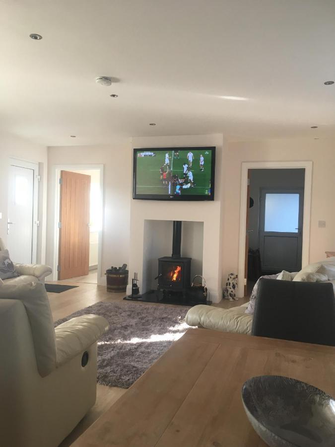 Rose Cottage Captivating 1-Bed Cottage in Bangor Esterno foto